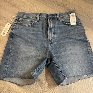 Aritzia 90s Boyfriend Shorts